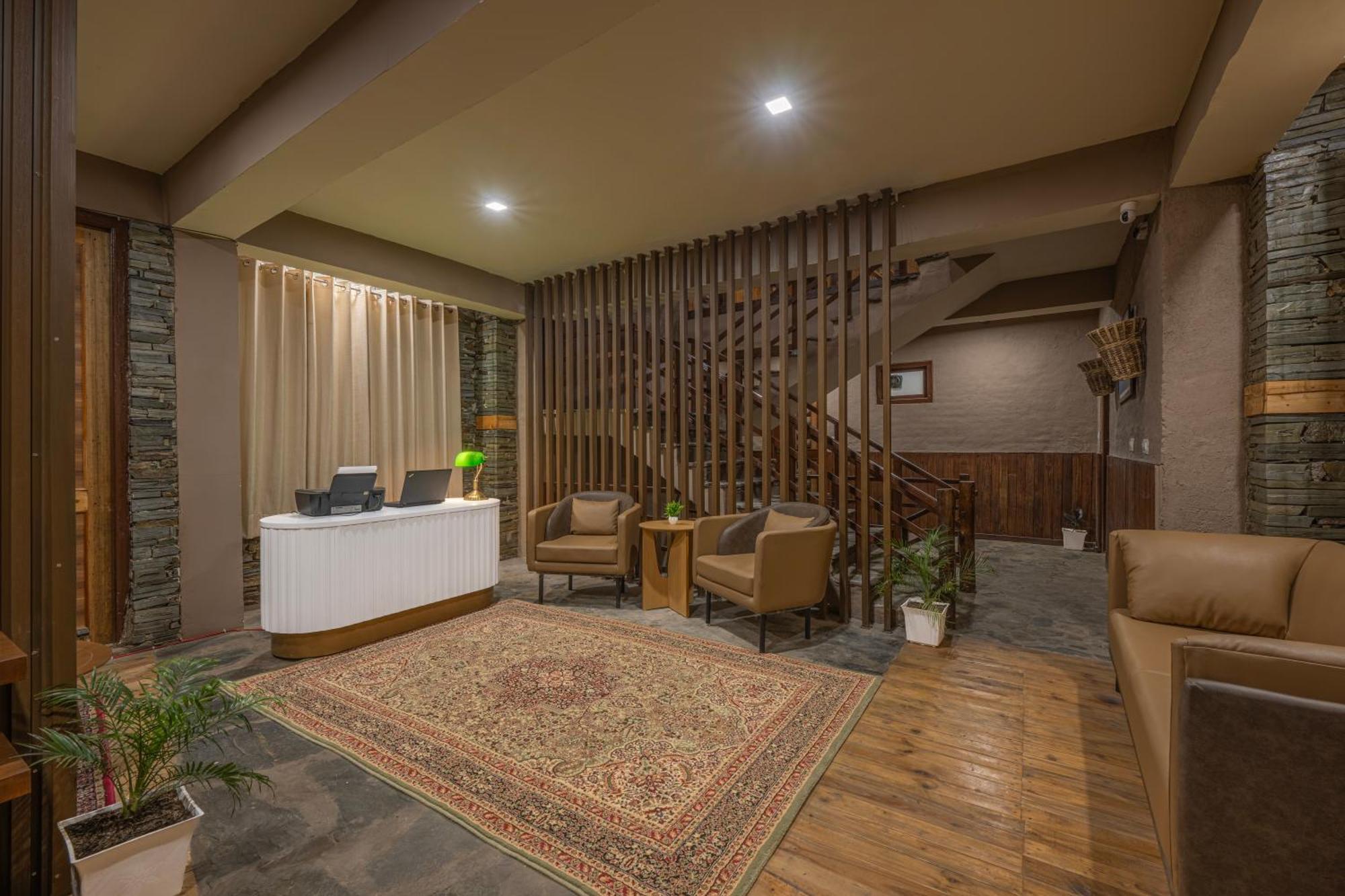 Hotel Wood Winds - A Best Valley View Hotel シムラー エクステリア 写真