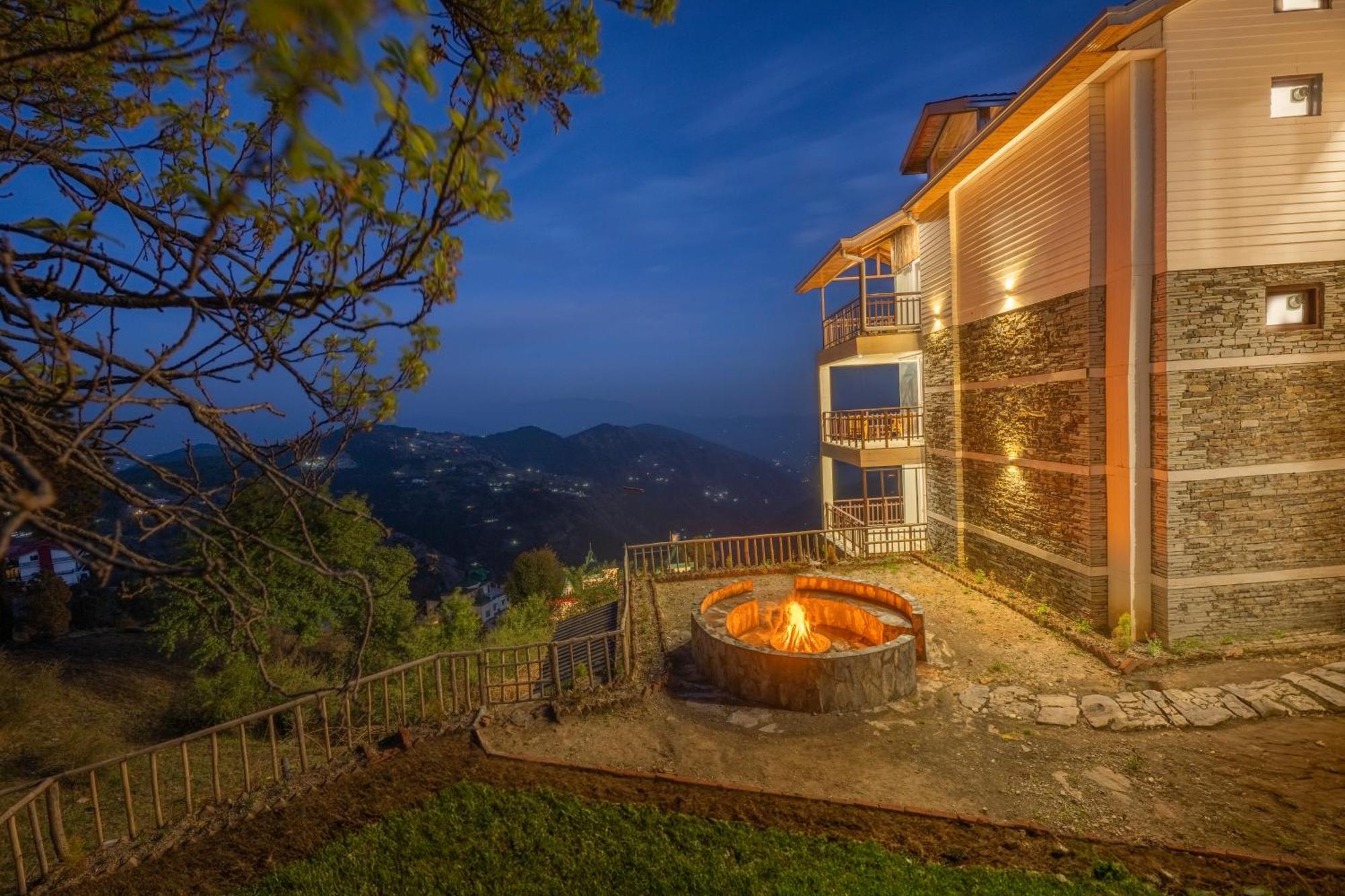 Hotel Wood Winds - A Best Valley View Hotel シムラー エクステリア 写真