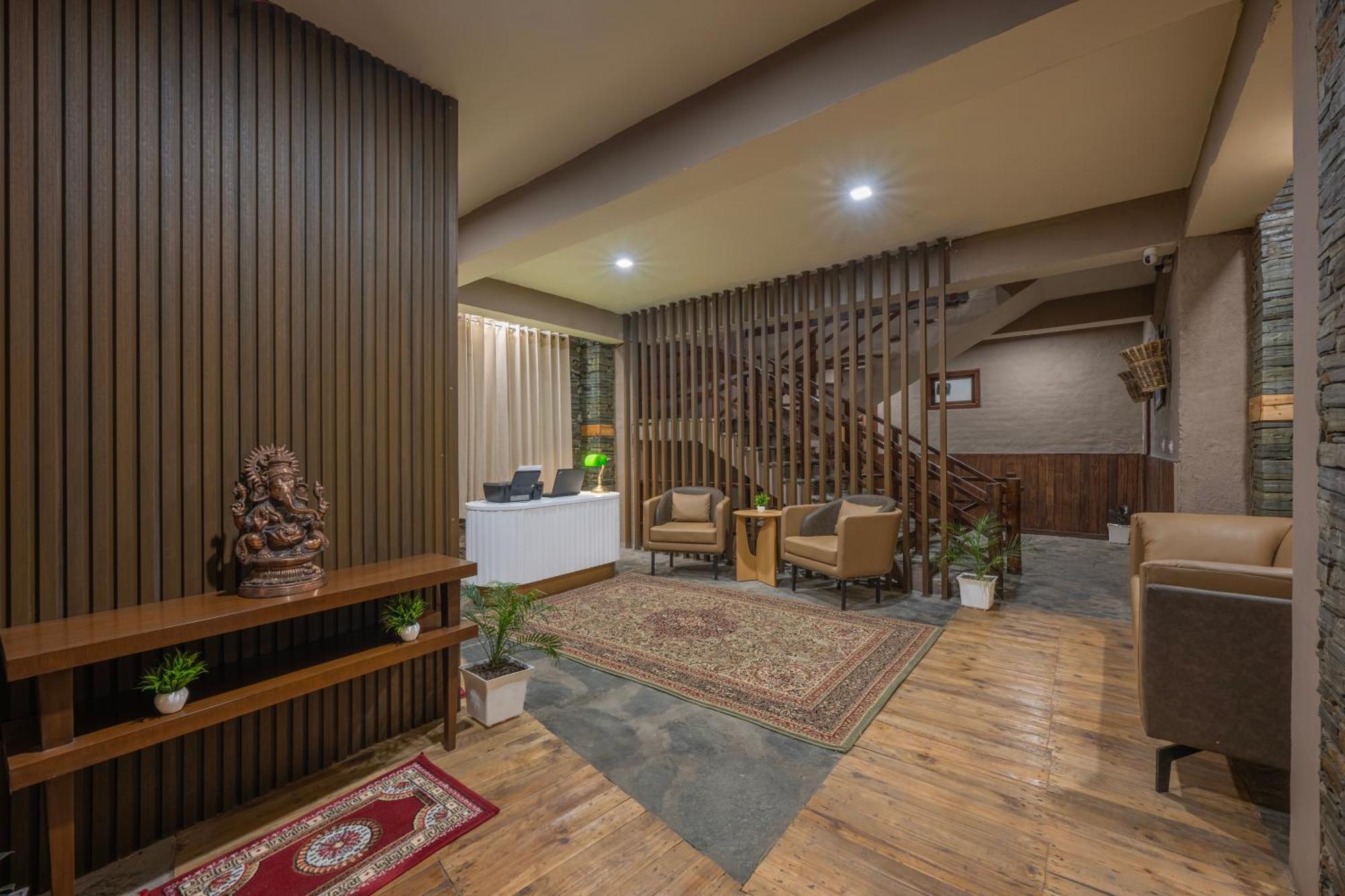Hotel Wood Winds - A Best Valley View Hotel シムラー エクステリア 写真