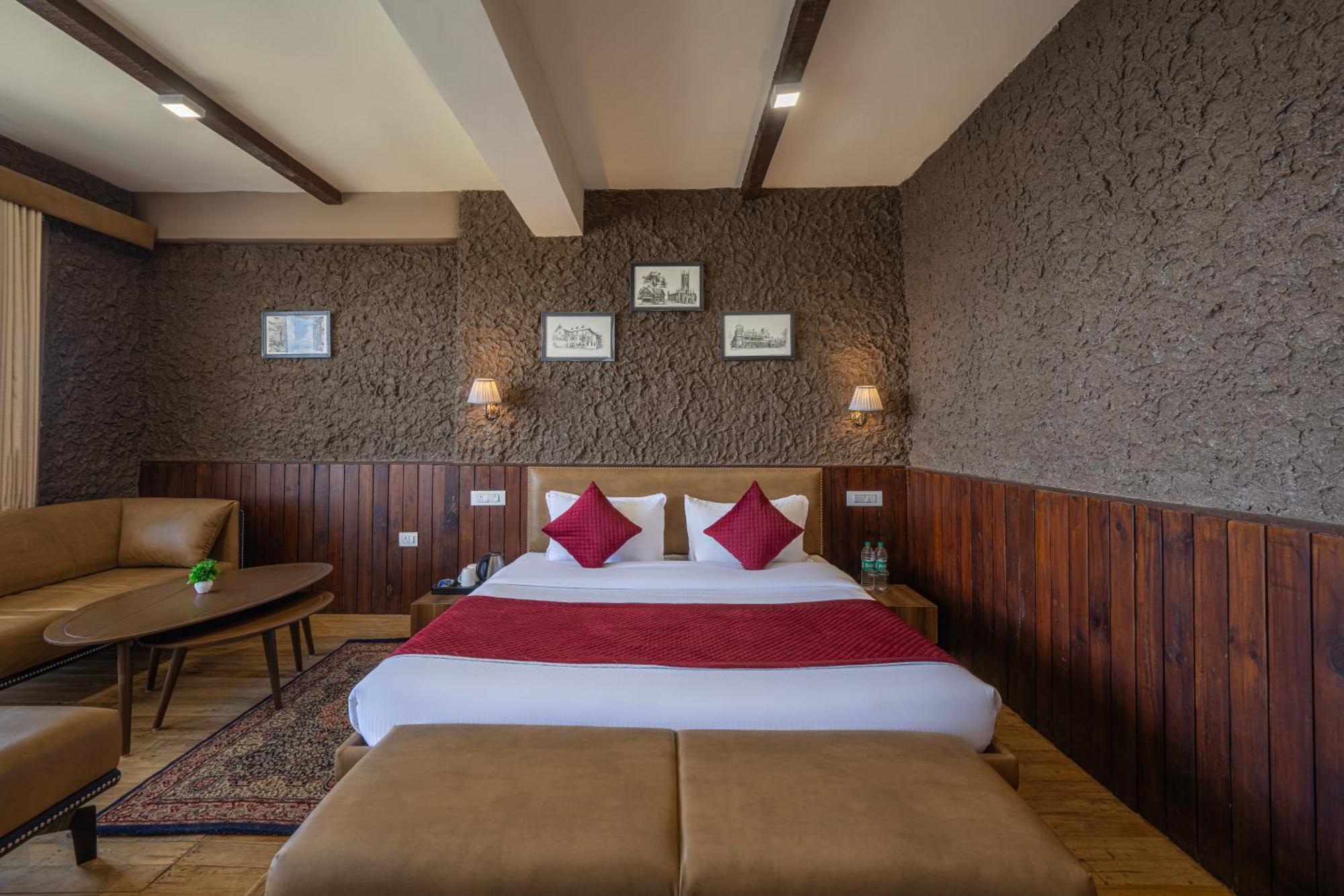 Hotel Wood Winds - A Best Valley View Hotel シムラー エクステリア 写真